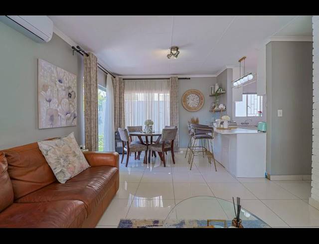 2 BEDROOM TOWNHOUSE FOR SALE IN MAYBERRY PARK